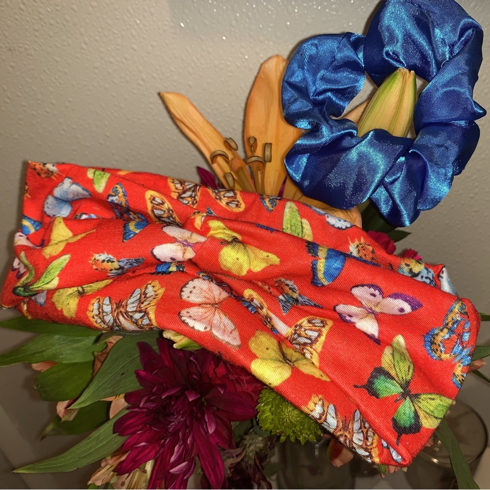 Brand New Matching silky blue hair tie and stretchy butterfly headband 🦋🧡